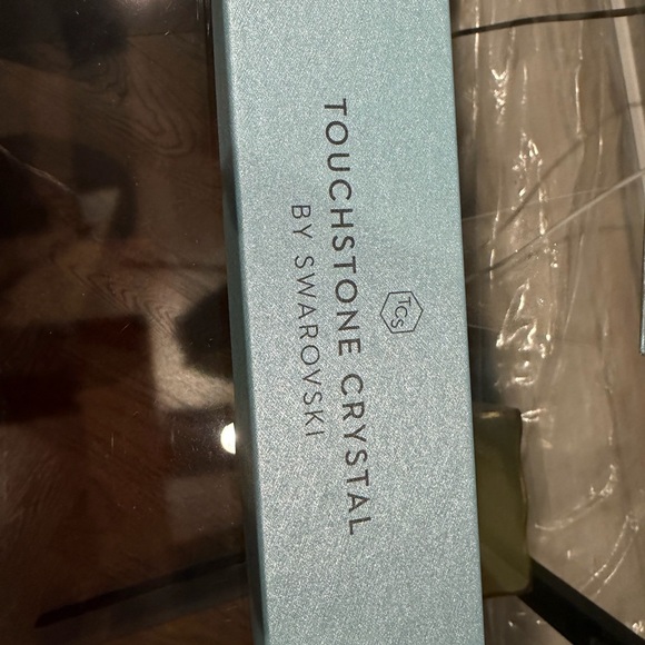 Touchstone Crystal Green and Silver Bracelet - Picture 2 of 2